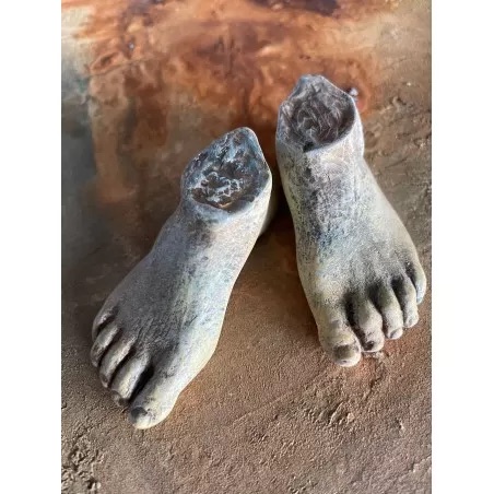 stopy belli wykonane z gipsu 35 x 85 cm