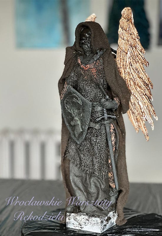 Warsztaty Powertex – Tworzenie Figur Wojowników-Aniołów 17 Aniol ryzerz warsztat w artbasia 7