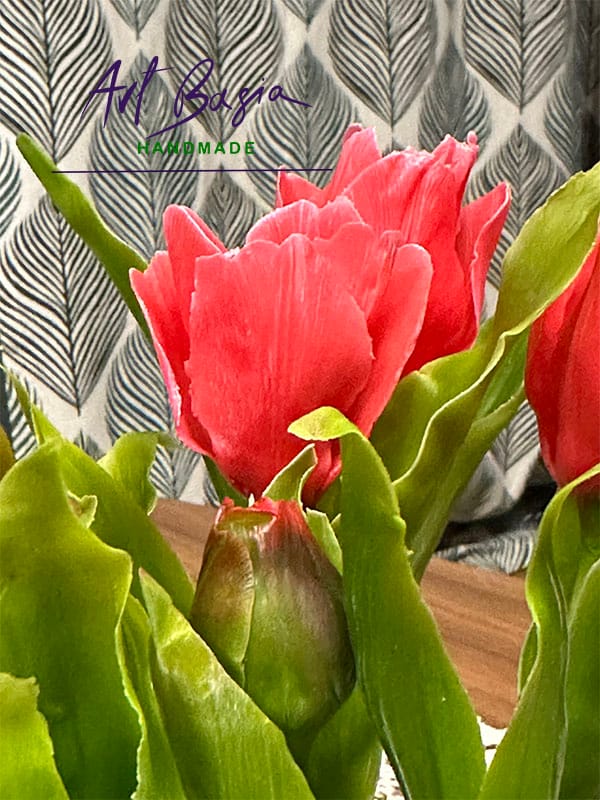 Tulipany z zimnej porcelany – wiosna, która nie przemija 2 Tulipany zimna porcelana czerwone