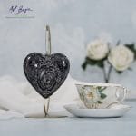 Bombka serce 10 cm – medalion akrylowy zdobiony tuszami alkoholowymi | rękodzieło handmade