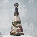 Ręcznie wykonana dekoracyjna choinka zimowa z reniferem i domkami, handmade świąteczna ozdoba vintage 56 cm